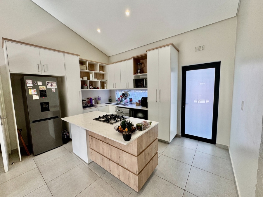 2 Bedroom Property for Sale in Van Der Hoff Park North West